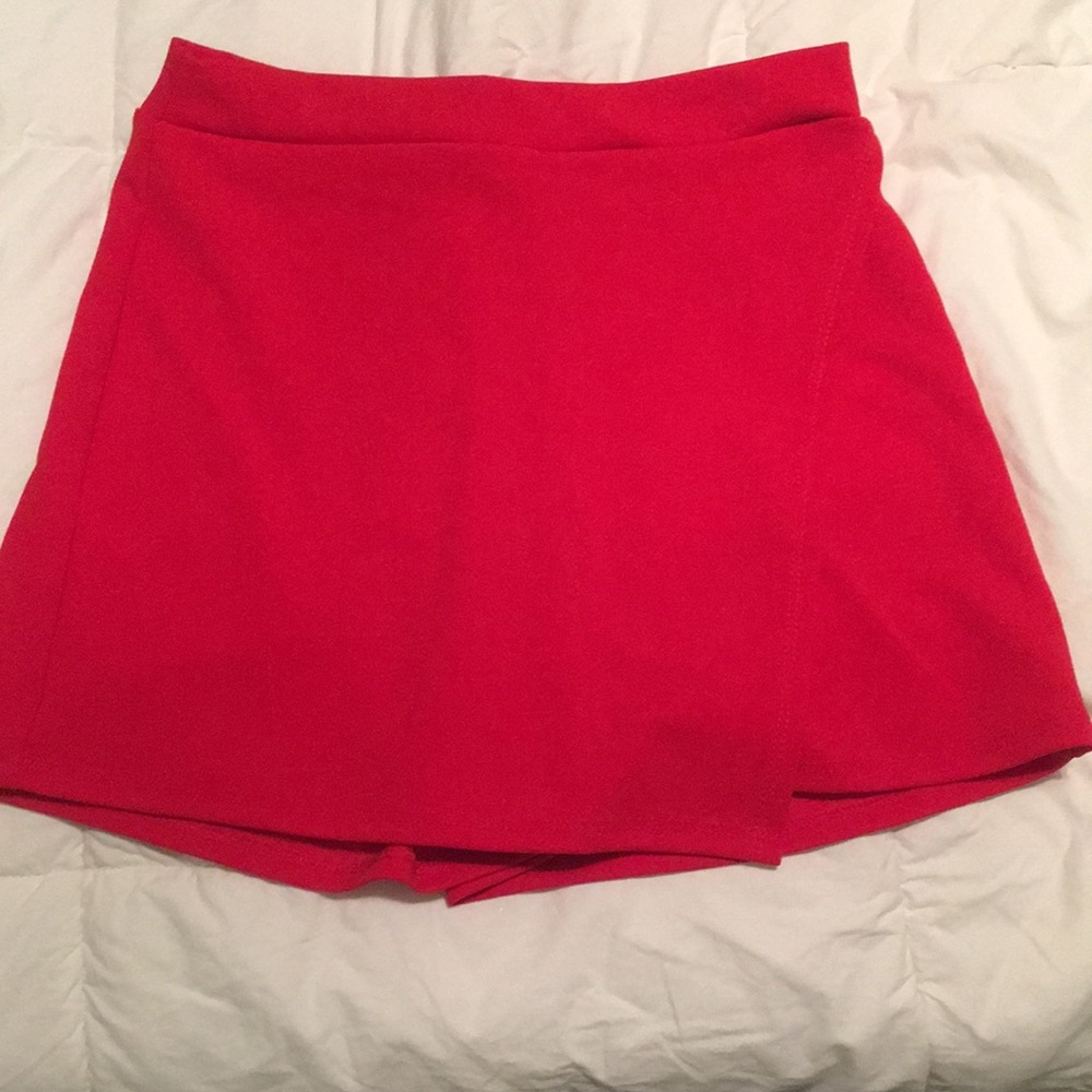Red high waisted skort